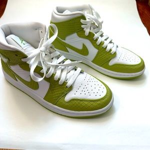 Special New Light green mock croc pattern Nike JORDAN